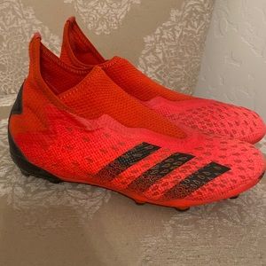 Adidas Predator Laceless Soccer Cleats